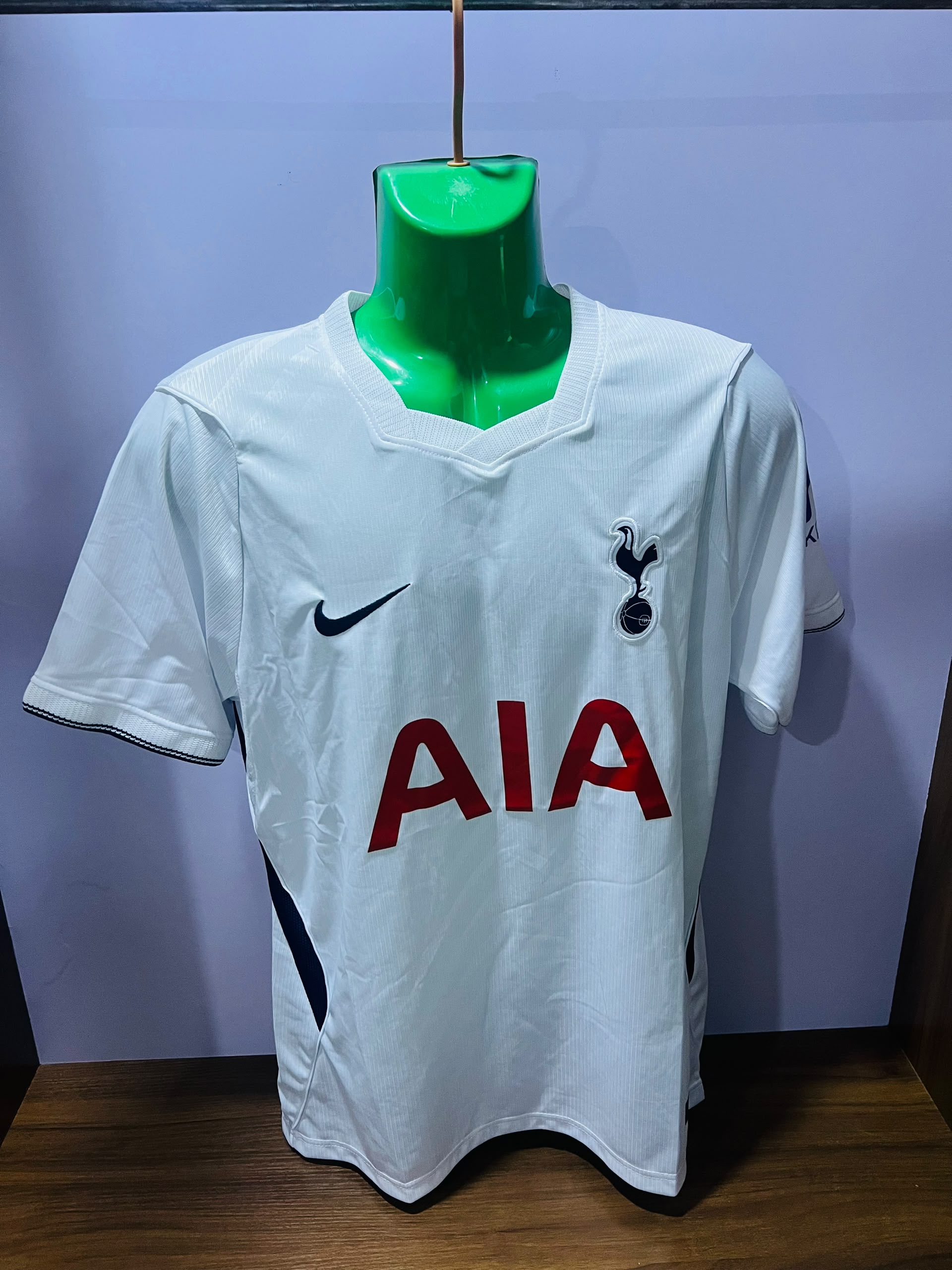 Spurs Home kit